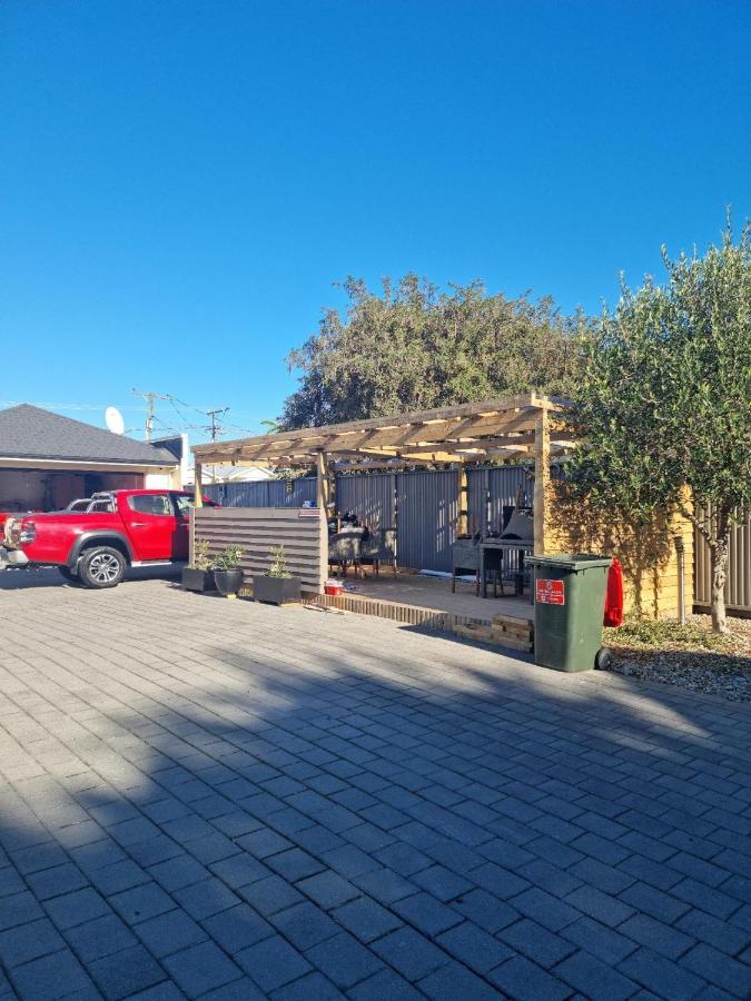 The Mews Oamaru Motel Ngoại thất bức ảnh